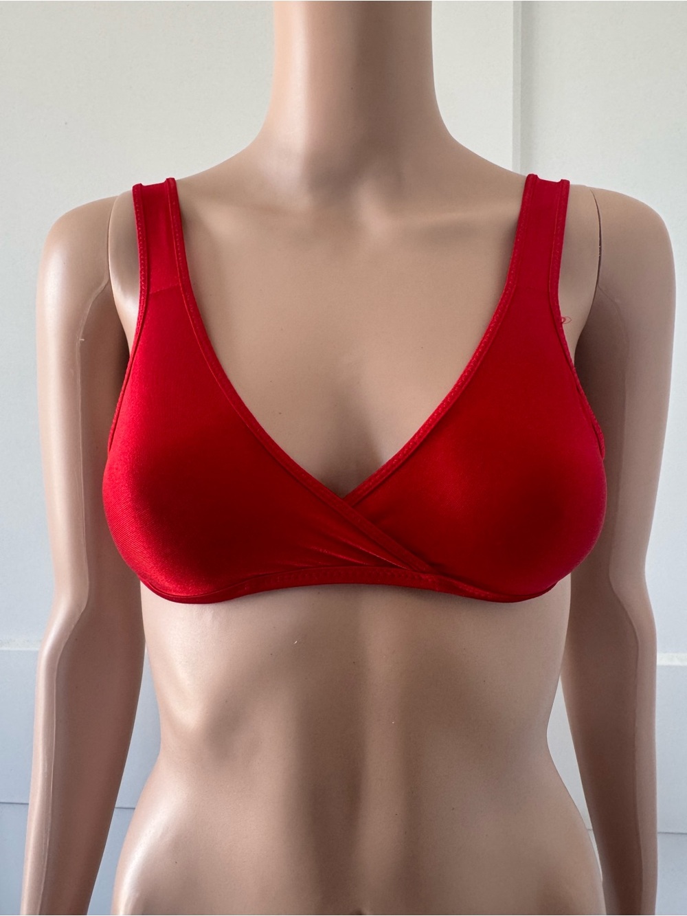 Gelmart Wireless Red Wrap Nylon Bralette 32 XXS XS
